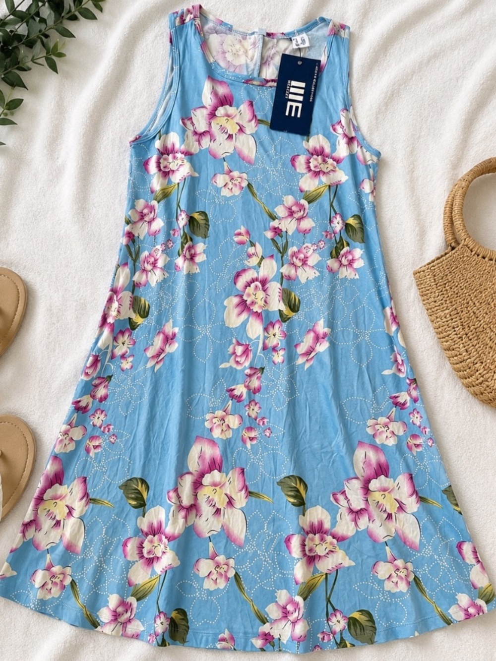 NWT Weaczzy Blue Floral Swing Dress Size Small